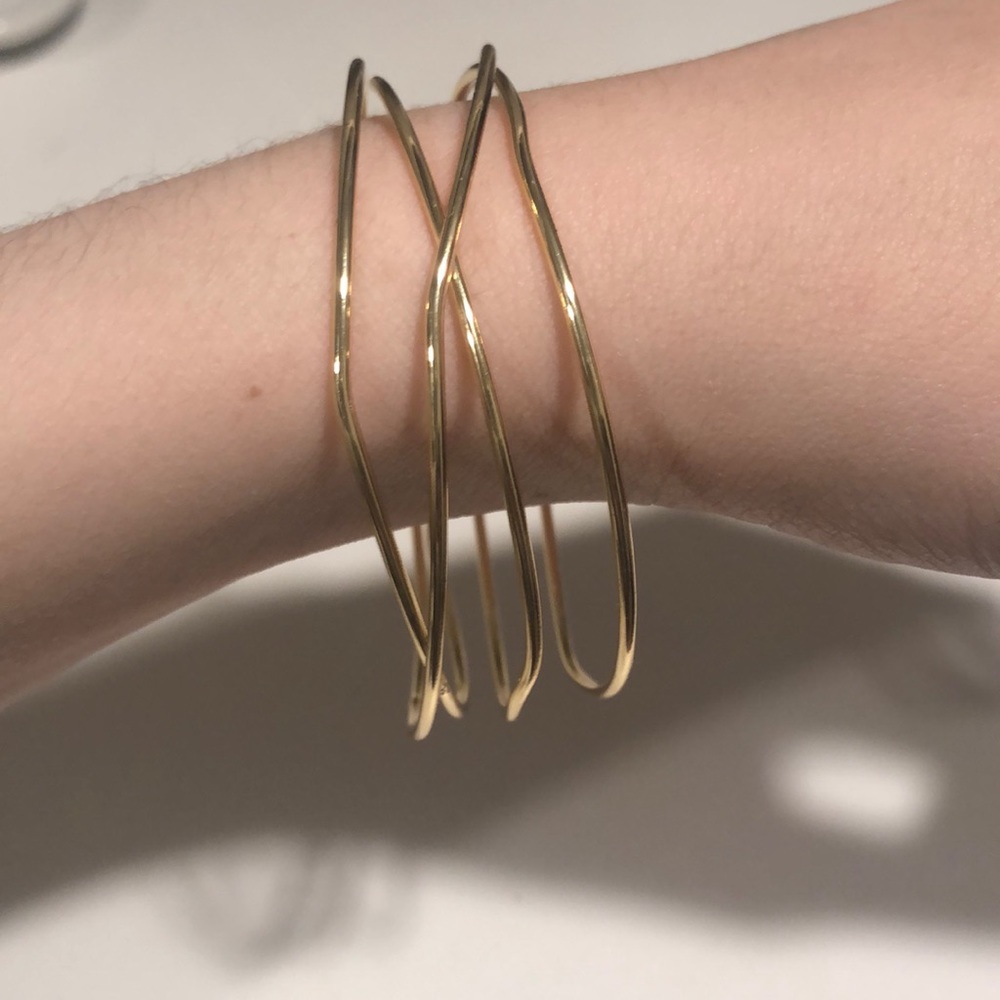 Gold Intertwined Bangle
